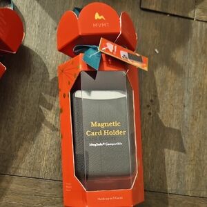 MVMT Black Magnetic Card Holder - MagSafe Compatible